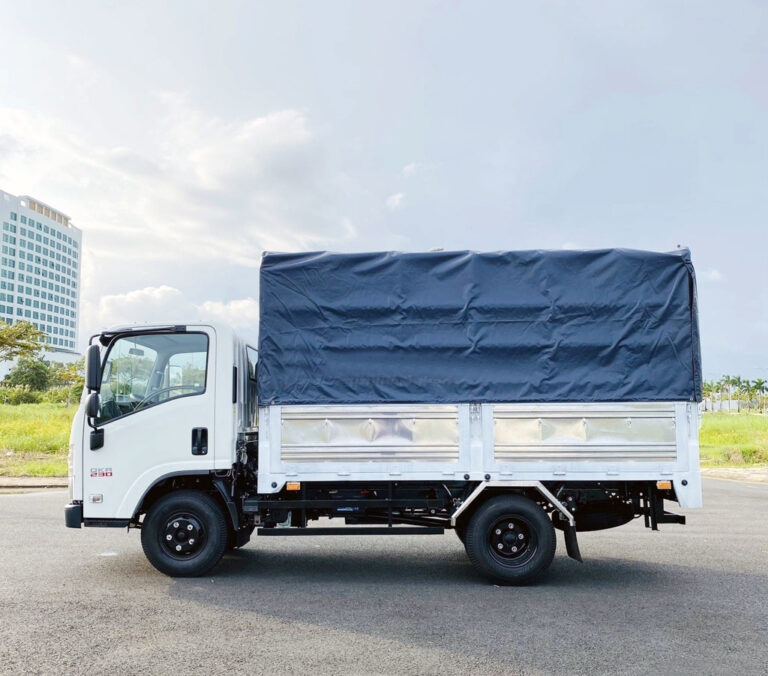 Giới thiệu xe tải Isuzu QKR 230 chi tiết, mới nhất năm 2024